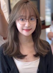 -艾美A·M Hair Salon
