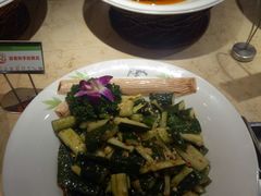 -亚马逊环球美食百汇(新城吾悦广场店)