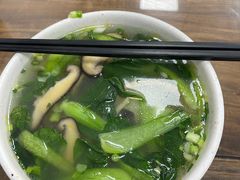 三鲜米线-子午路张记肉夹馍(翠华路店)