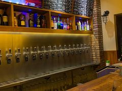 -麦落精酿啤酒餐吧(先农大院店)