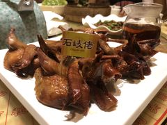 驰名石岐乳鸽-石岐佬中山菜馆(张溪店)