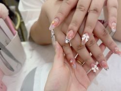 -尤米一站式美甲美睫