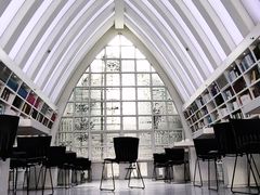 -钟书阁(松江泰晤士小镇店)