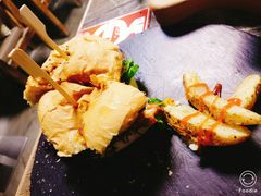 -HIGH FIVE哈福手工汉堡(桂林路店)