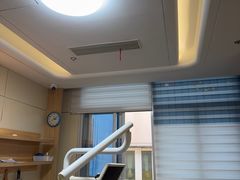 -上海仁爱医院口腔科 · 种植
