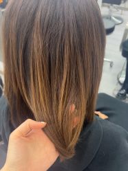 -LILI·HAIR SALON理理造型