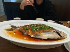 -帅巴人舅母子腊蹄民俗村