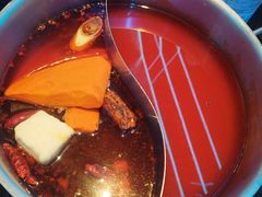 -唯爱KTV聚会餐厅(仙林东城汇店)