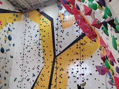 -问山MountQuest攀岩馆