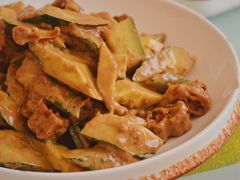 黄瓜拌油条-梅飞酒家(桑园路店)