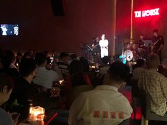 -TZ House音乐现场(来福士中心店)