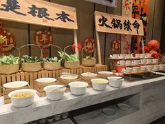 -飨食汇全日制餐厅·昆山皇冠假日酒店(九方店)