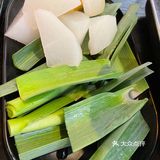 牛腩煲真系好有风味[调皮]