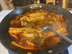 -霄汉牛三鲜湖北砂锅菜(万松园2店)
