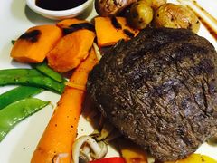 -JINNS锦时 steak&pizza(浸信会礼拜堂旧址店)