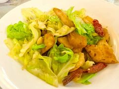 -汗腾格里·风味餐厅(新疆驻京办店)