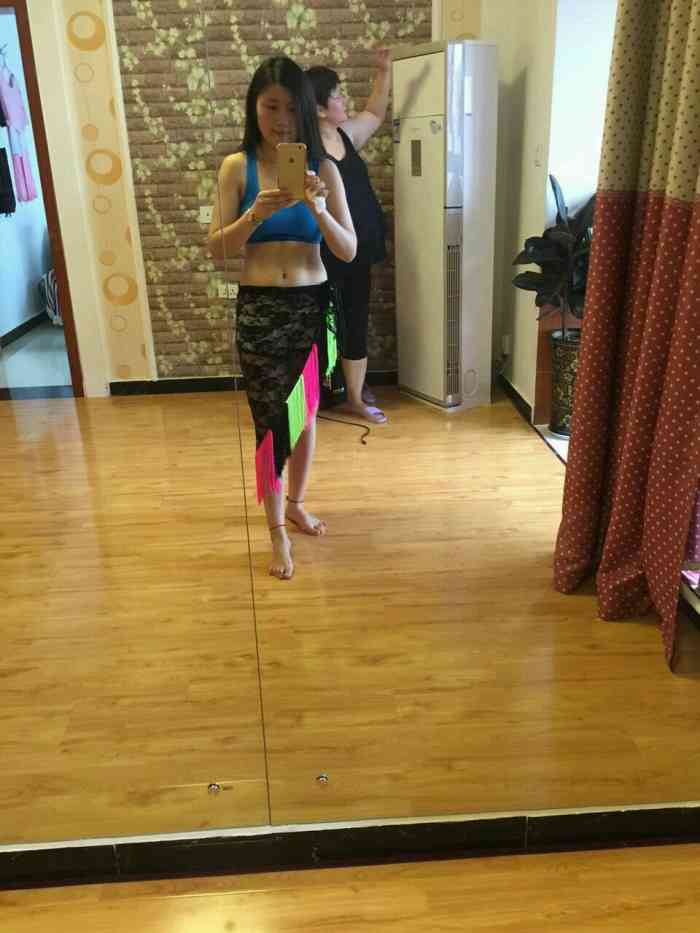 老师耐心 ,专业 ,房间明亮干净.