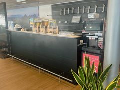 -博瑞祥云奥迪4S店