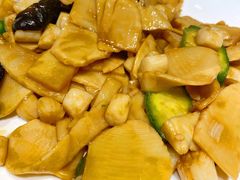 冬笋瑶柱-开海·红岛海鲜虾水饺(石老人店)