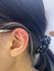 -AI艾耳·专业手工耳洞·穿孔美学馆