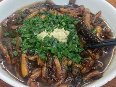 -胡子饮食店