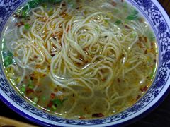 -东大桥小国抻面烧烤(长通路店)