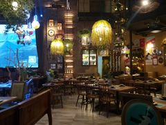 大堂-临界音乐酒馆·小龙虾·江湖菜(华熙LIVE·鱼洞店)