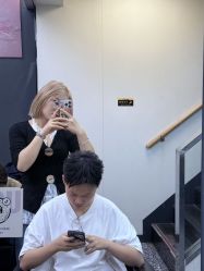 -藤野造型专业烫染接发