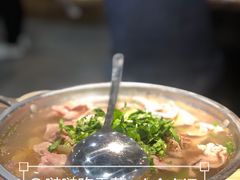 -肖四女乐山跷脚牛肉(世博源店)