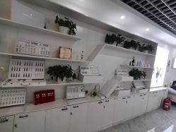 -蕾特恩专业祛痘国际连锁