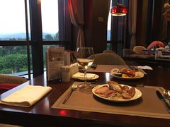 靠窗位-美食汇全日制餐厅(西双版纳稷泽万达文华度假酒店)