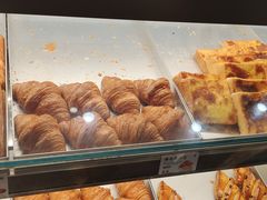 爆浆牛角包-六贤记(杭州龙湖滨江天街店)