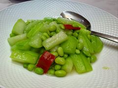苹果丝瓜炒毛豆-名豪品鲜荟(云亭店)