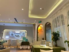 -燕庭·纯燕窝·甜品下午茶(南京西路店)