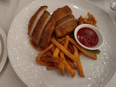 炸猪排配时蔬-莫斯科餐厅