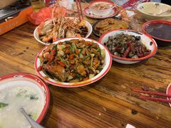 -冶建镜子·老南昌大排档·江西虾王(总店)