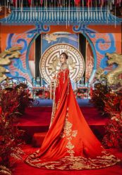 -洋洋婚纱品牌集合店