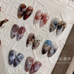 -小乐化妆美甲半永久培训学校