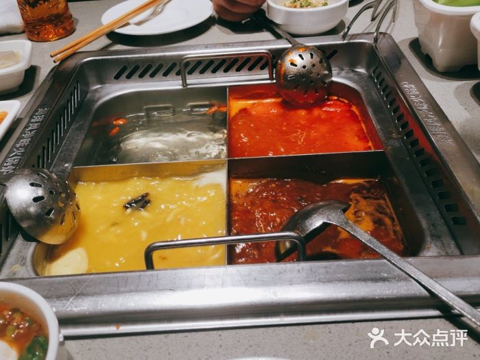海底捞火锅(昌平路劲世界城店)番茄锅底图片