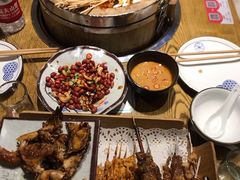 -聚串门儿·东北烧烤(信义坊店)