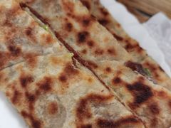 -溢心园香河肉饼总店