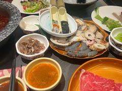 -牛YO寿喜烧·铁板烧和牛火锅自助(市府恒隆店)