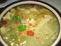 -昭通天麻竹荪火腿鸡(严家地店)