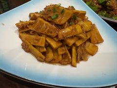-李东农庄(中南百草园地标店)