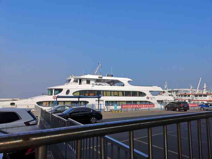 烟台蓬长客港-"客流量很大 车子可以一起渡船 不过建议还.