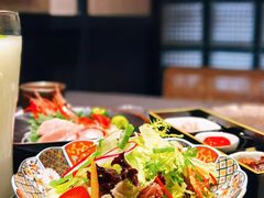 -铭牛烧肉·和牛海鲜自助(高新月牙湖店)
