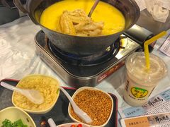 -鲜入围煮花胶鸡海鲜火锅