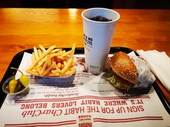 -The Habit Burger Grill 哈比特汉堡(复兴soho店)