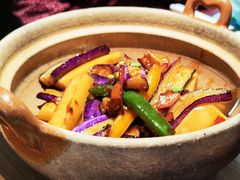 茄子炒年糕-缸鸭狗(天一广场店)