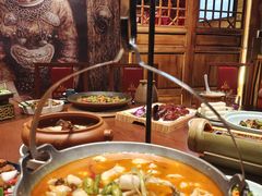 -老滇山寨•云南特色菜•地方菜•民族风情歌舞表演(金碧店)